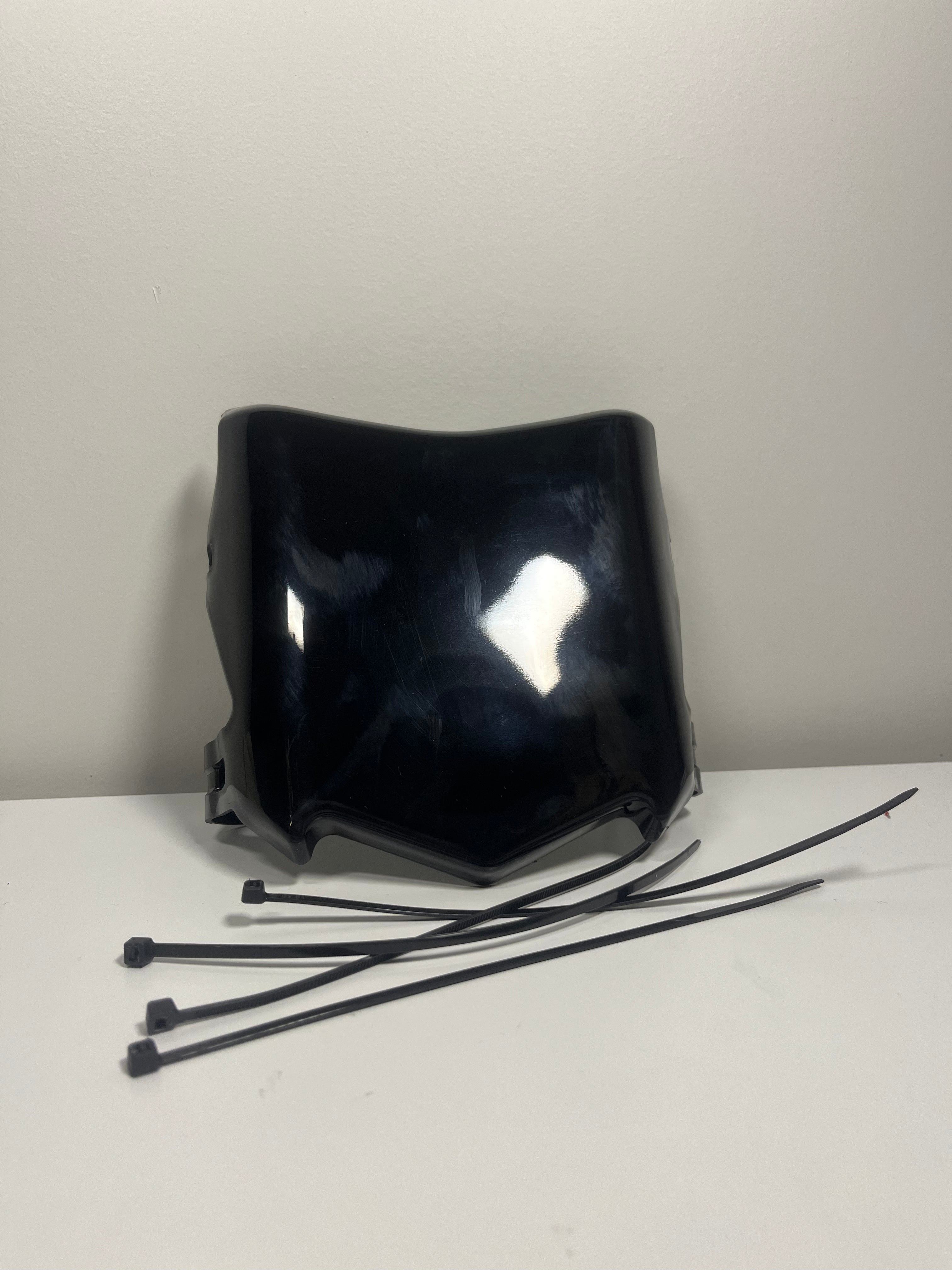 Black Glossy Motocutz Style Plate