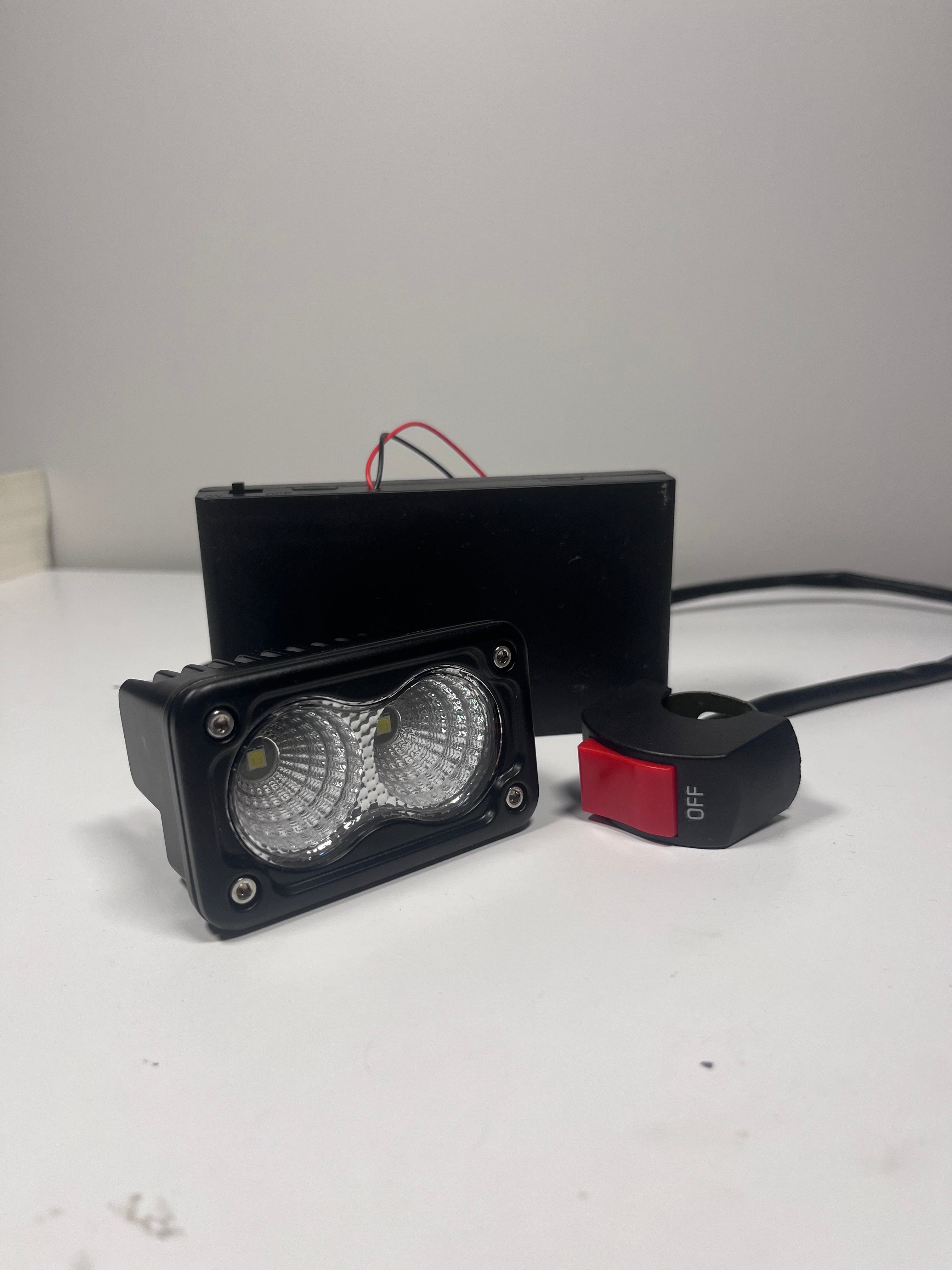 8AA Battery Powered Metal Baja Light